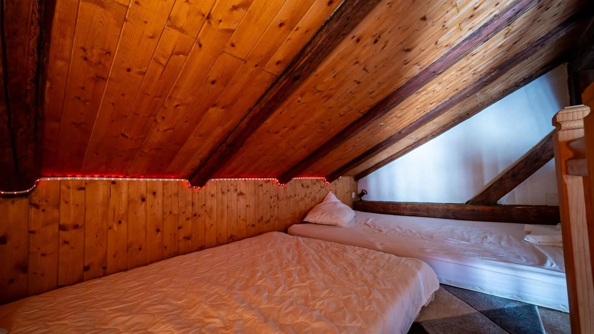 Nyaraló Maison Atypique De Montagne Brides-les-Bains
